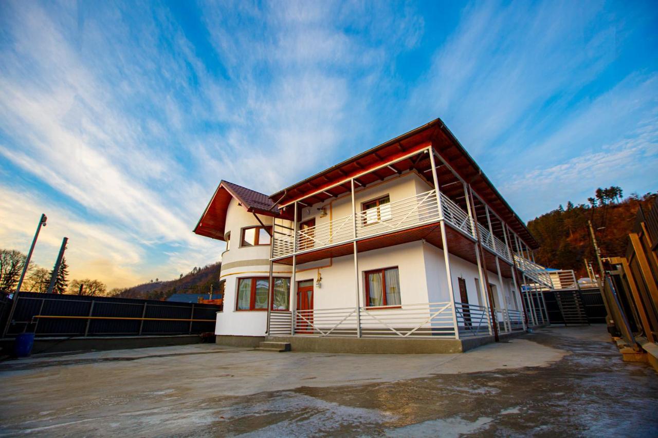 Vaias Aparts Târgu Neamț Exterior photo