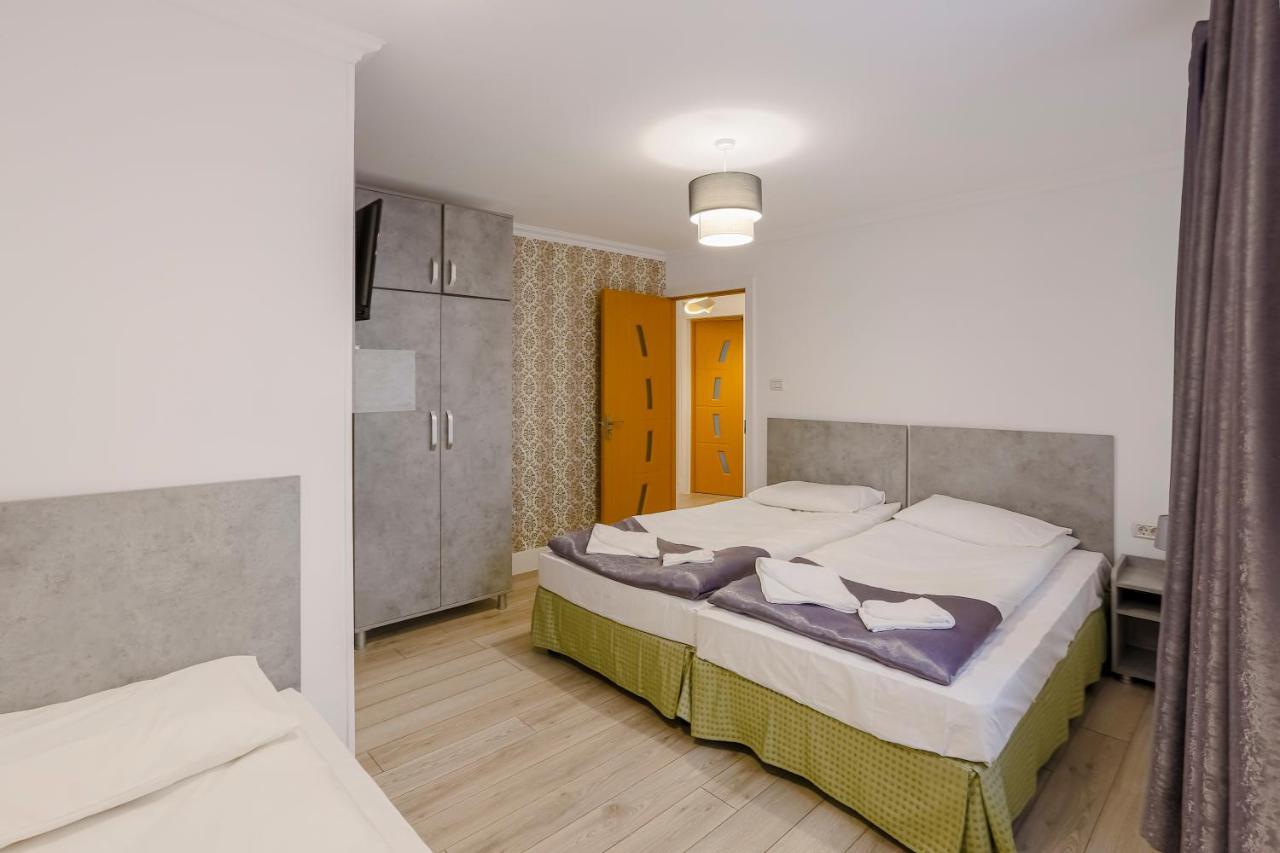 Vaias Aparts Târgu Neamț Exterior photo