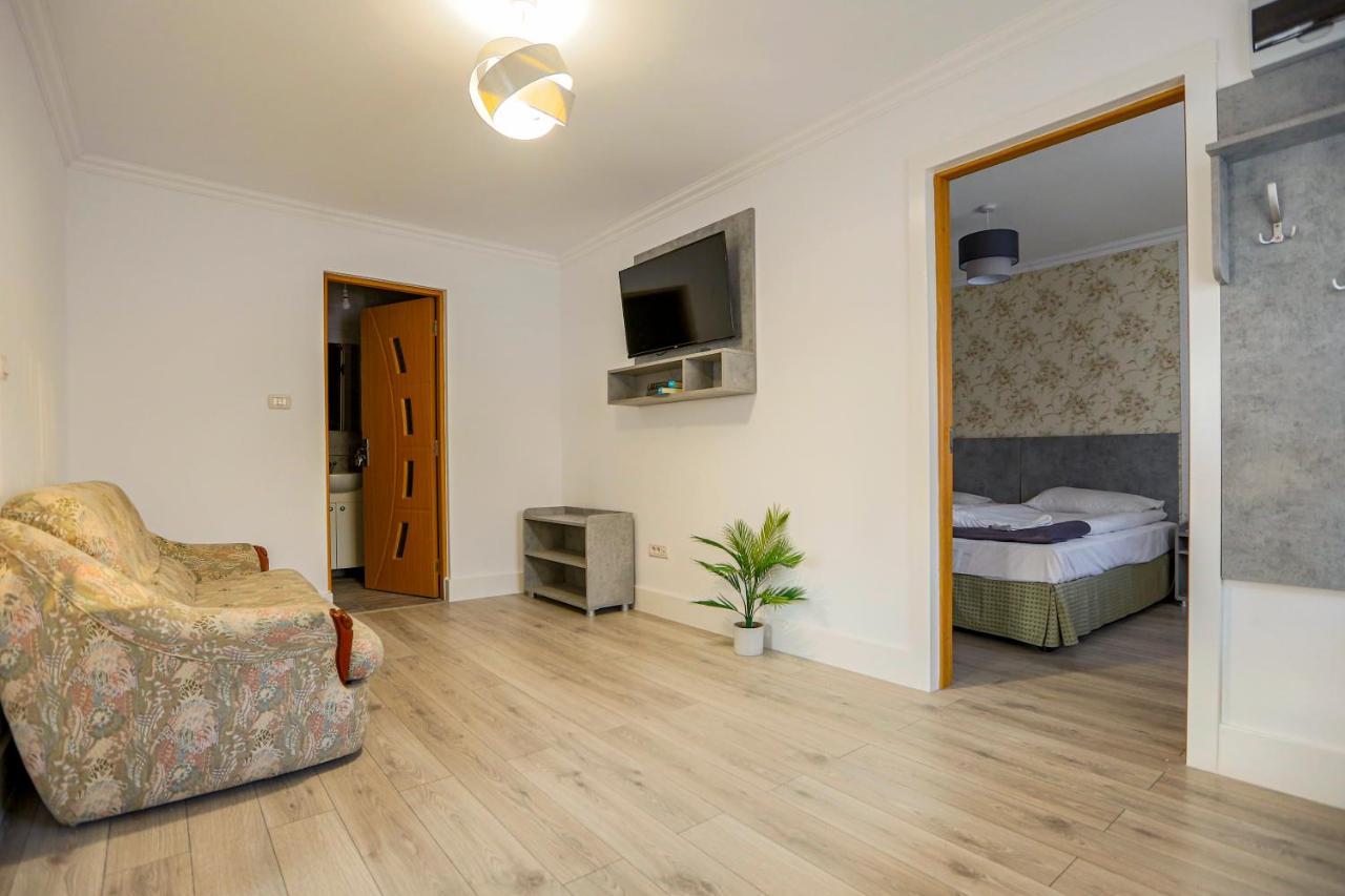 Vaias Aparts Târgu Neamț Exterior photo