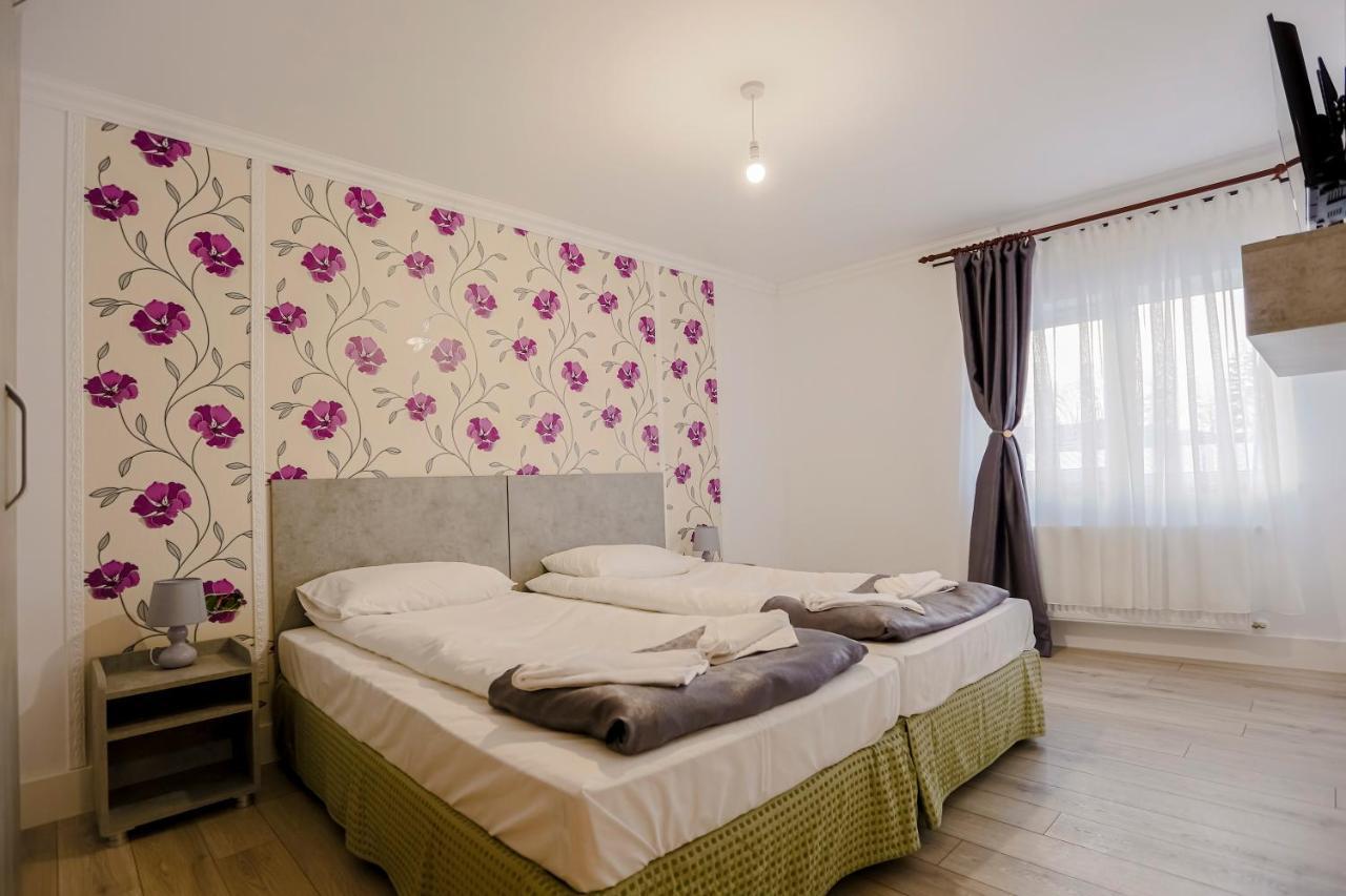 Vaias Aparts Târgu Neamț Exterior photo
