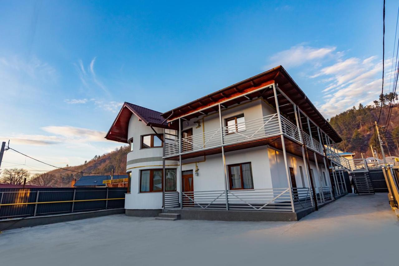 Vaias Aparts Târgu Neamț Exterior photo
