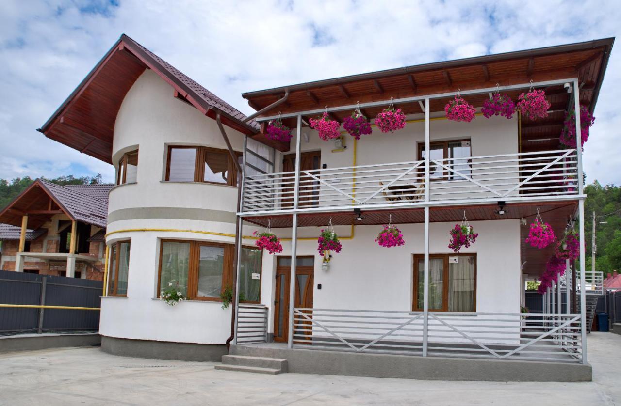 Vaias Aparts Târgu Neamț Exterior photo